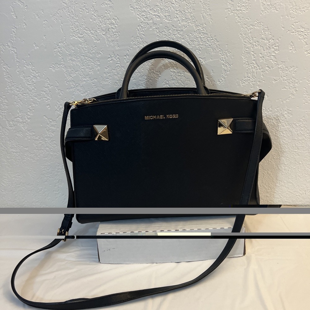 Michael Kors Karla Medium Saffiano Leather Satchel Bag Black Gold 13 X 10 X‎ 5